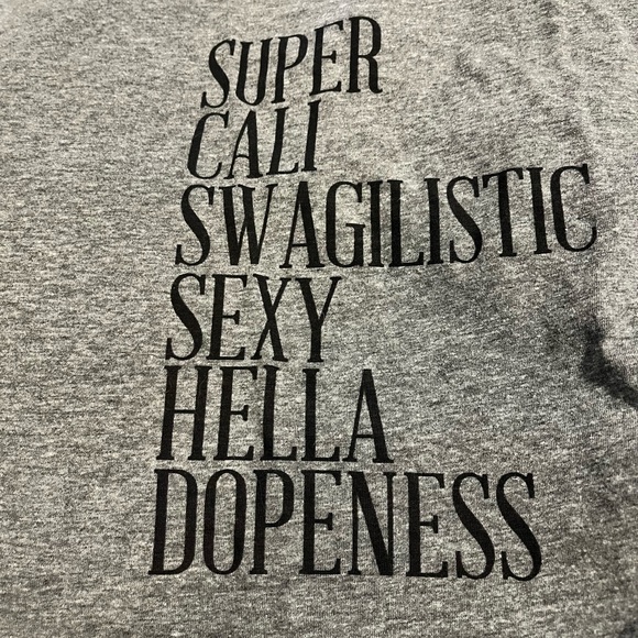 3 𝓽-𝓼𝓱𝓲𝓻𝓣 𝓫𝓾𝓷𝓭𝓛𝓮 - Picture 2 of 13